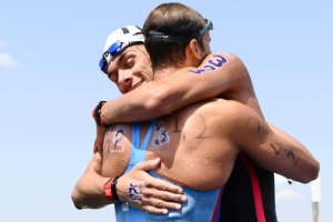 Mondiali di nuoto 2022 - Doppietta azzurra nella 10 km: oro per Paltrinieri e argento Acerenza