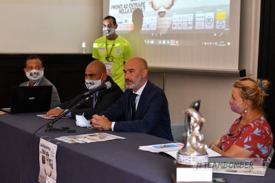 Maratona del golfo Capri-Napoli - Trofeo Farmacosmo. Presentata la 55esima edizione (2020). In acqua anche Gregorio Paltrinieri.
