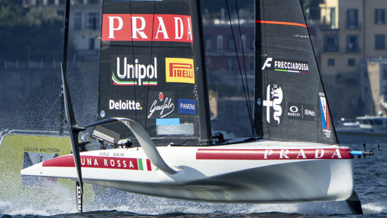 Luna Rossa vola a Napoli: sua la regata preliminare della 38ª America’s Cup