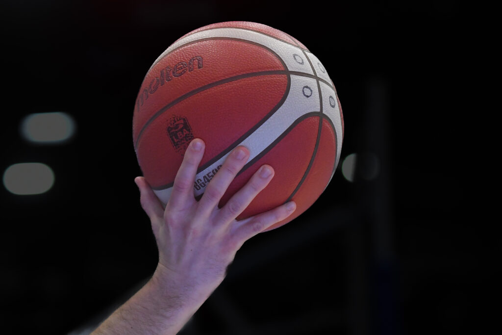 LBA Serie A, buona la prima: Napoli e Bologna partono con il piede giusto