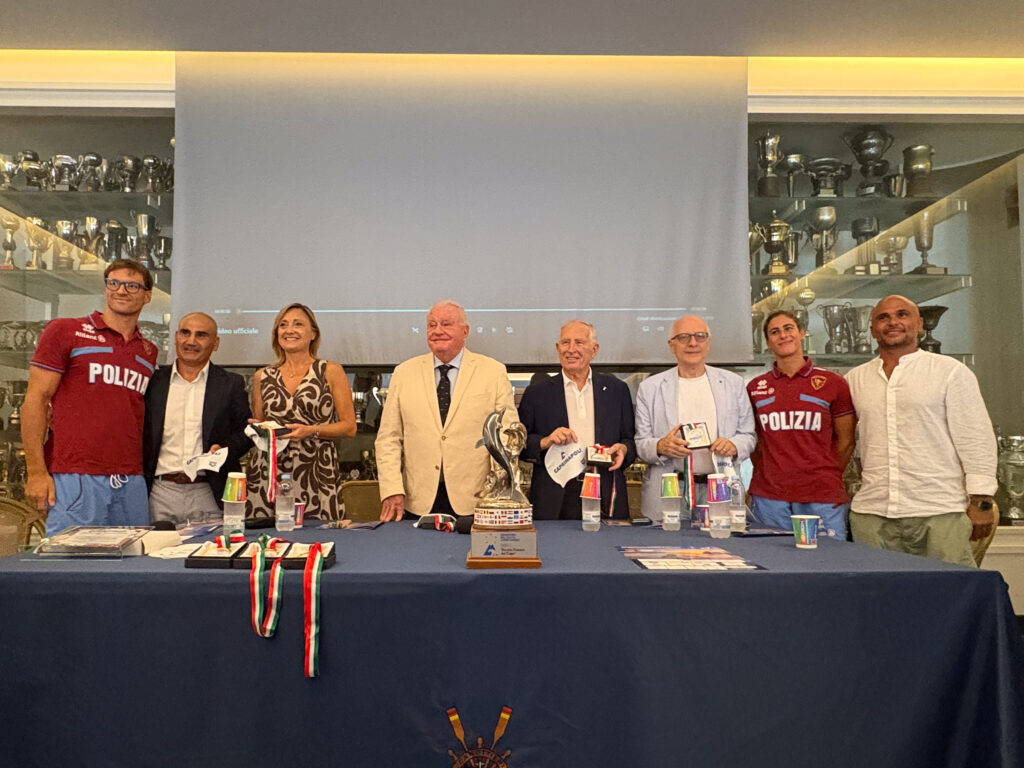 Capri-Napoli, la leggenda del Golfo torna in acqua: presentata la 61ª edizione